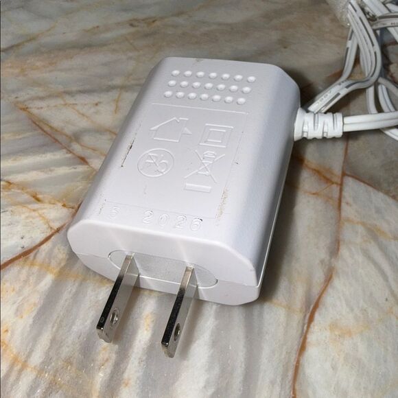 Tech - Picture 2 of 11